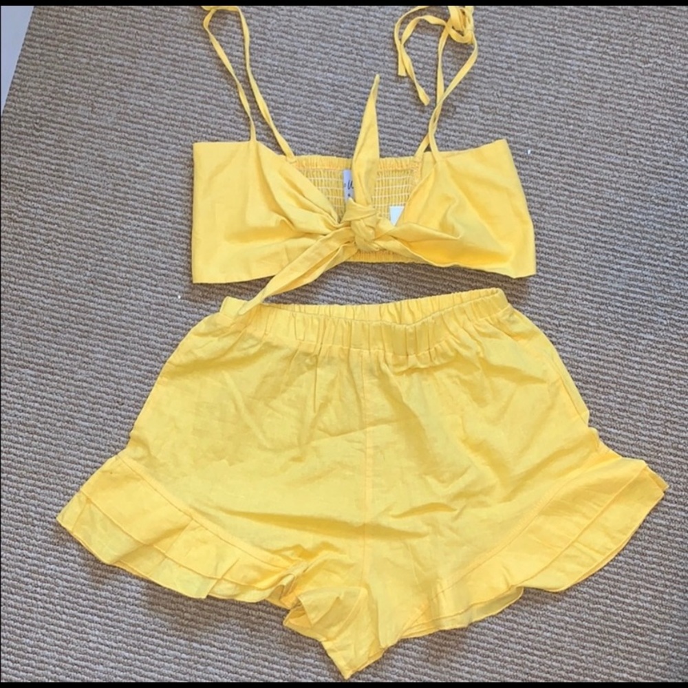 Princess polly yellow set